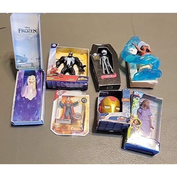 Zuru Mini Brands Lot Disney Princess Toys Iron man Venom etc.. 2" - Picture 10 of 11